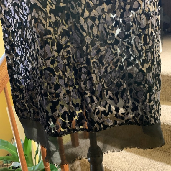 Burnout Velvet Shirt Dress - Picture 5 of 7